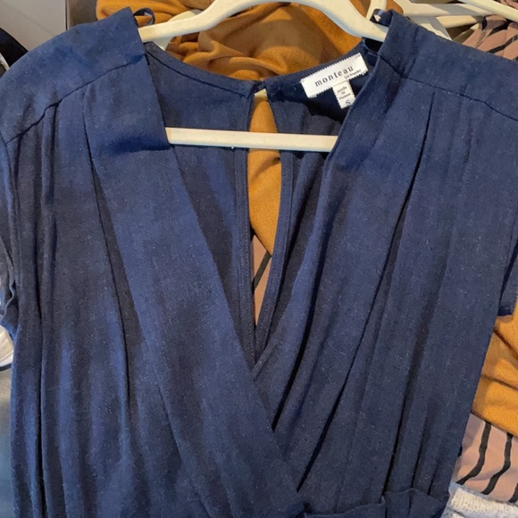 MONTEAU: Navy Blue Plunge Neck Jumper - Picture 10 of 10